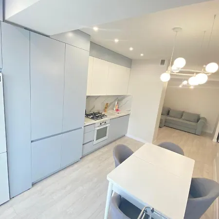 Apartment Luxury Ismail Street In